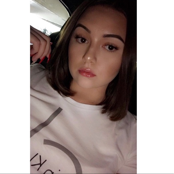 Meet your Posher, Elli - Picture 1 of 1